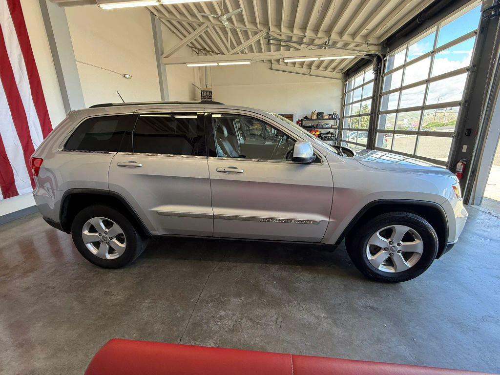used 2012 Jeep Grand Cherokee car, priced at $7,990