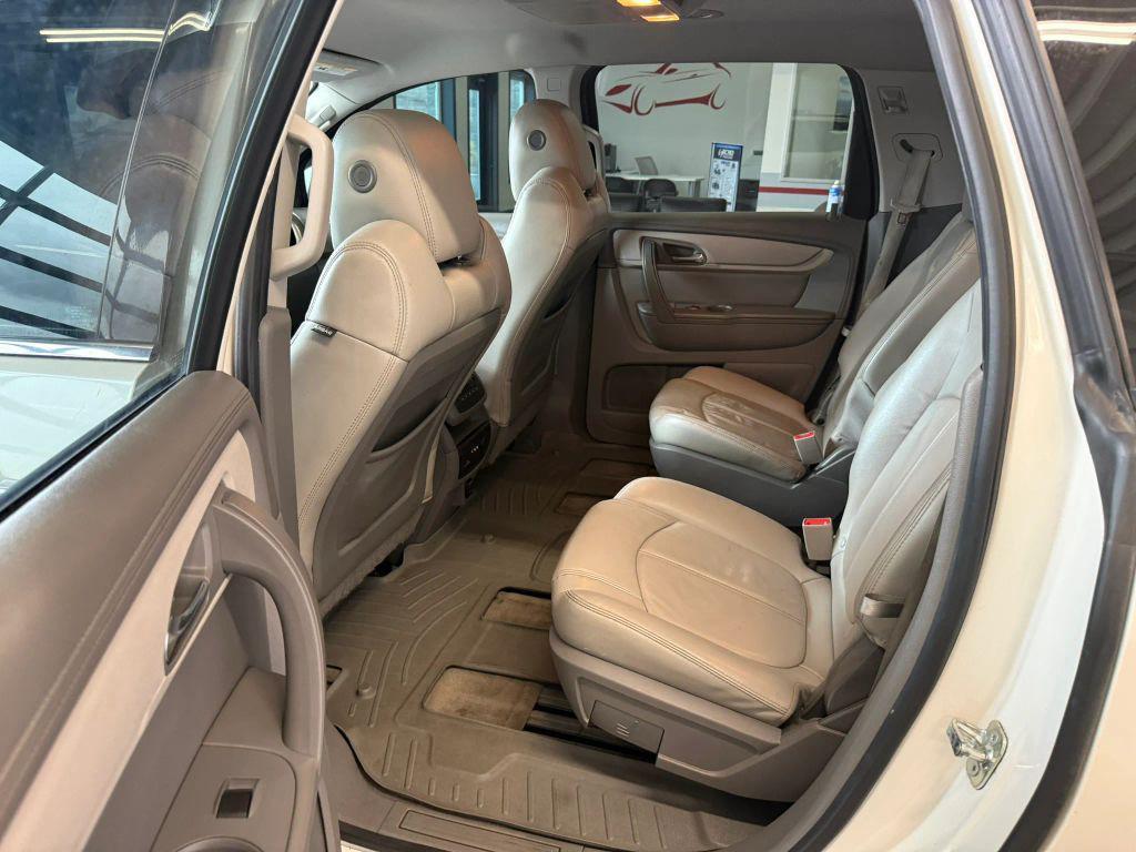 used 2015 Chevrolet Traverse car, priced at $12,189