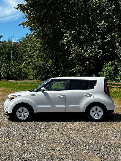 used 2016 Kia Soul EV car, priced at $7,499