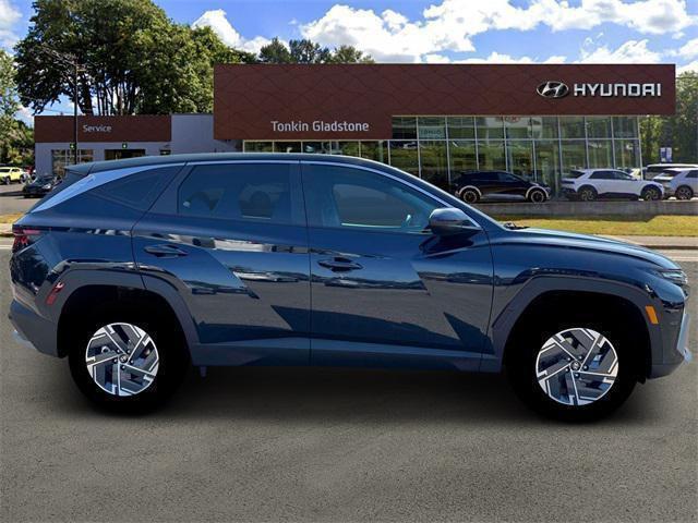 new 2026 Hyundai TUCSON Hybrid car, priced at $31,100