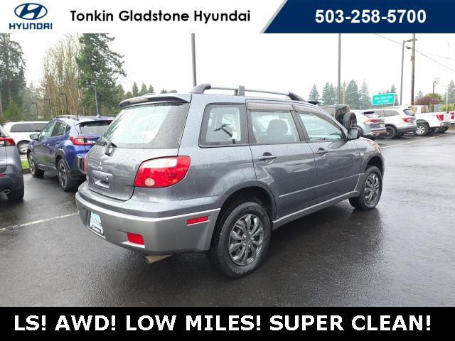 used 2006 Mitsubishi Outlander car, priced at $8,742