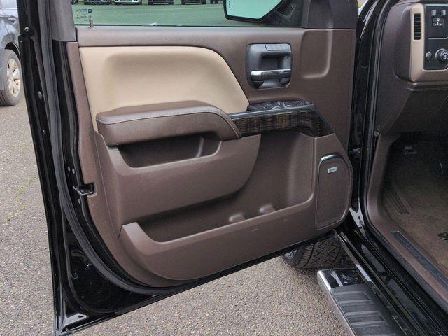 used 2014 GMC Sierra 1500 car, priced at $23,498