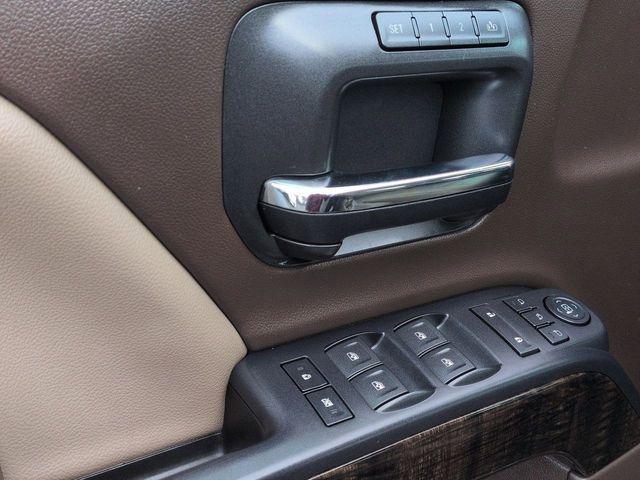 used 2014 GMC Sierra 1500 car, priced at $23,498