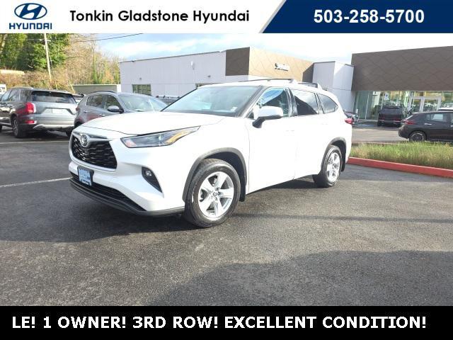 used 2021 Toyota Highlander car, priced at $24,399