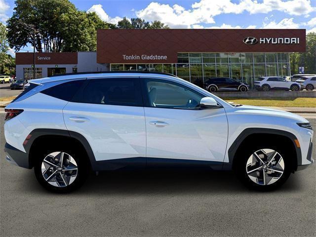 new 2026 Hyundai TUCSON Hybrid car, priced at $33,970