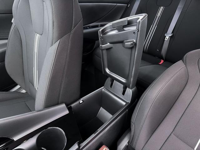 new 2026 Hyundai ELANTRA HEV car, priced at $25,995