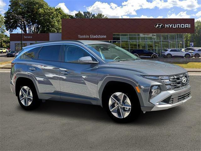 new 2026 Hyundai TUCSON Hybrid car, priced at $33,190