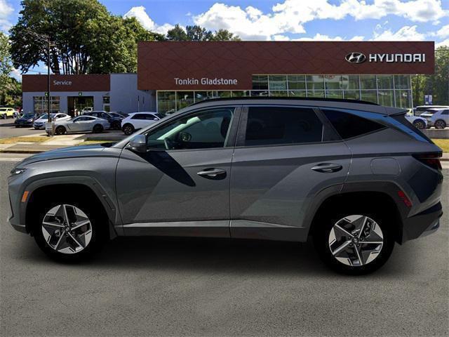 new 2026 Hyundai TUCSON Hybrid car, priced at $33,190
