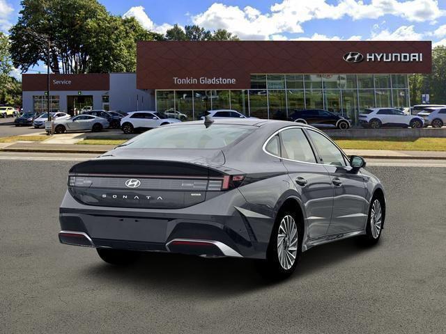 new 2026 Hyundai Sonata Hybrid car, priced at $38,370