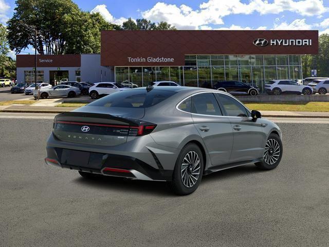 new 2026 Hyundai Sonata Hybrid car, priced at $38,370