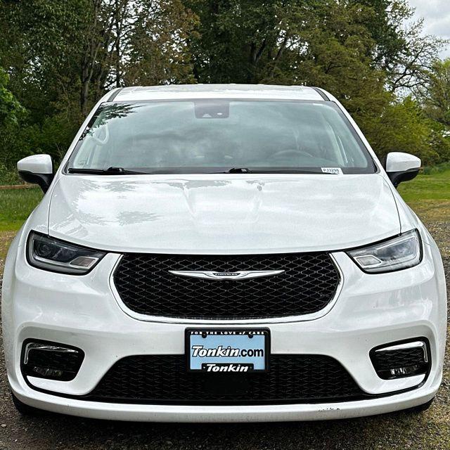 used 2023 Chrysler Pacifica car, priced at $20,994