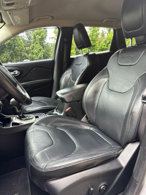 used 2014 Jeep Cherokee car, priced at $10,500