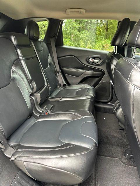 used 2014 Jeep Cherokee car, priced at $10,500