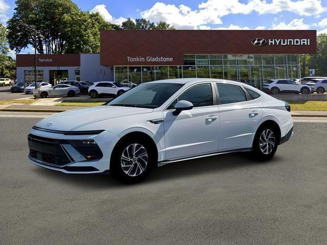 new 2026 Hyundai Sonata Hybrid car, priced at $29,435