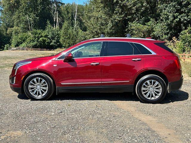 used 2017 Cadillac XT5 car, priced at $15,994