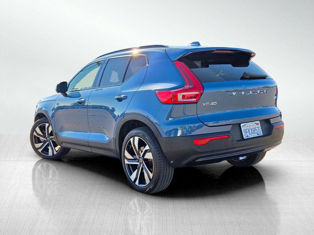 used 2023 Volvo XC40 car, priced at $33,321