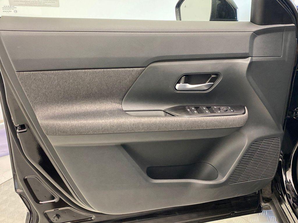 new 2025 Nissan Kicks car, priced at $25,020