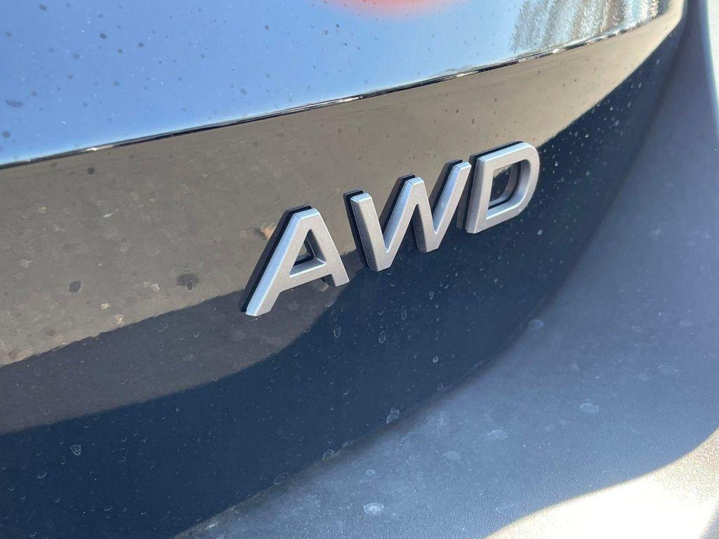 new 2025 Nissan Kicks car, priced at $24,292