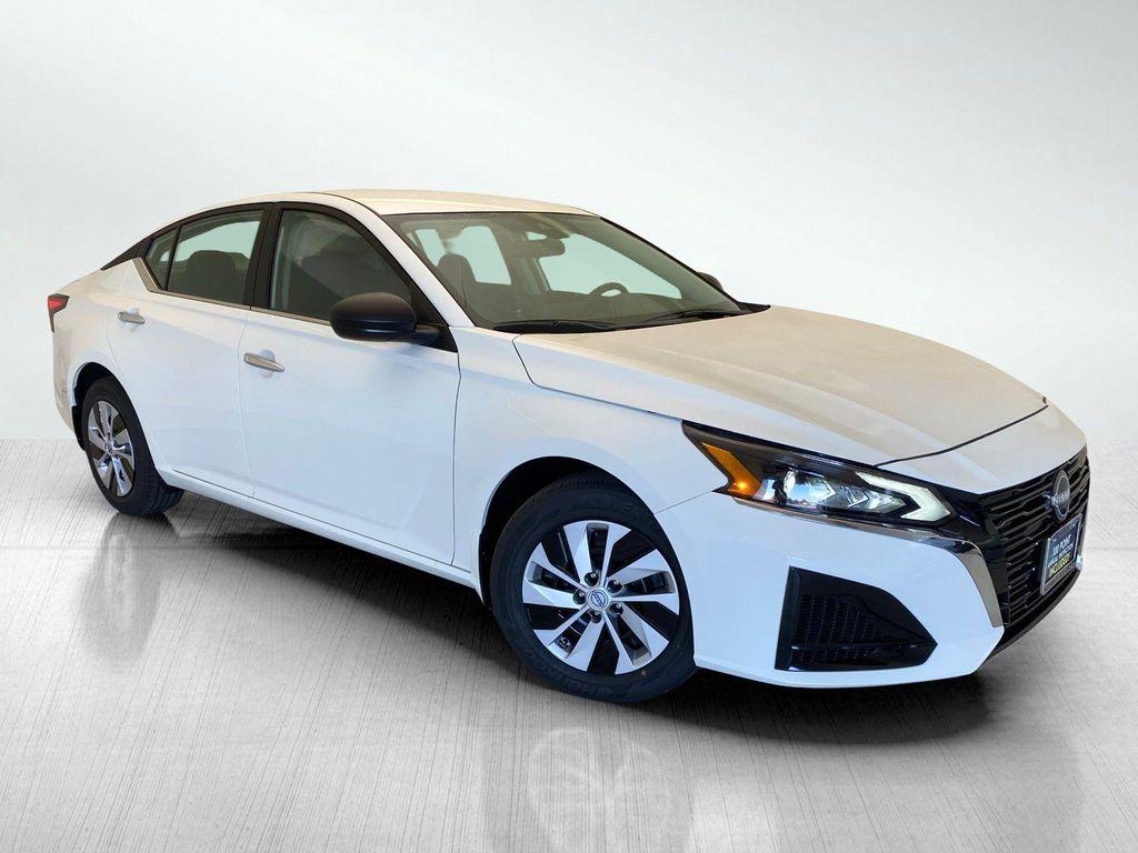 new 2025 Nissan Altima car, priced at $25,250