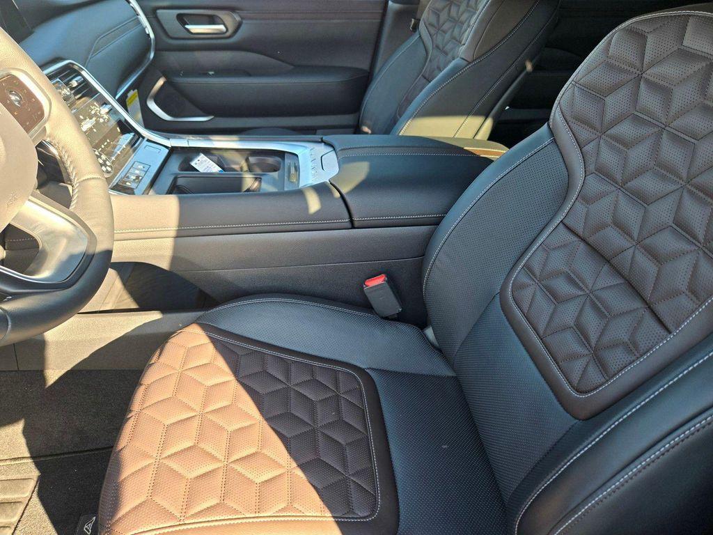 new 2026 Nissan Armada car, priced at $78,020