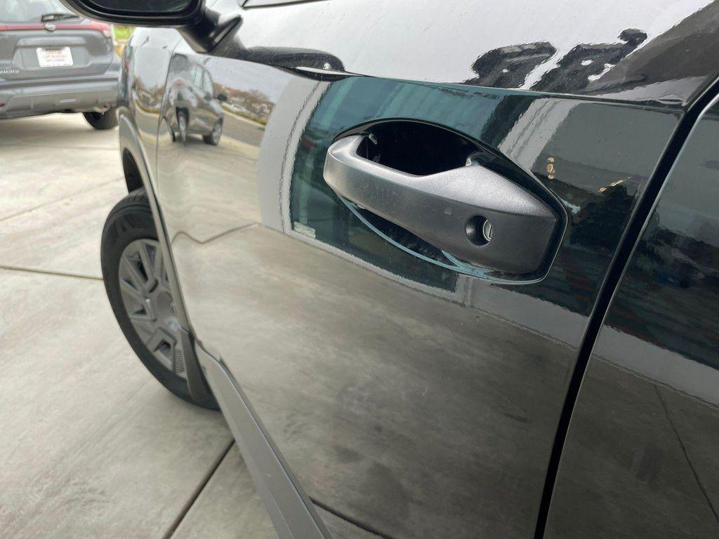 new 2025 Nissan Kicks car, priced at $24,247