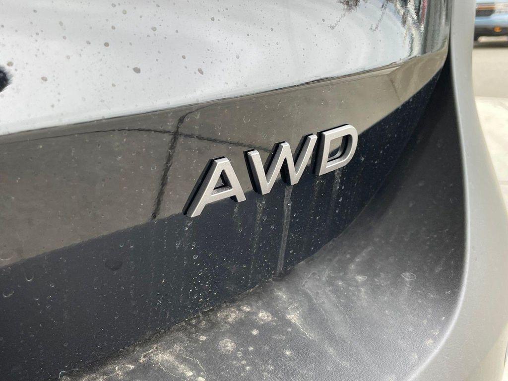 new 2025 Nissan Kicks car, priced at $24,247