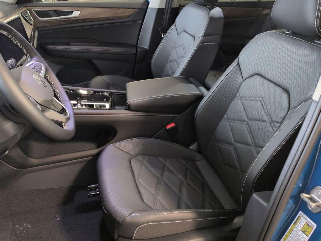 new 2026 Volkswagen Atlas car, priced at $47,875