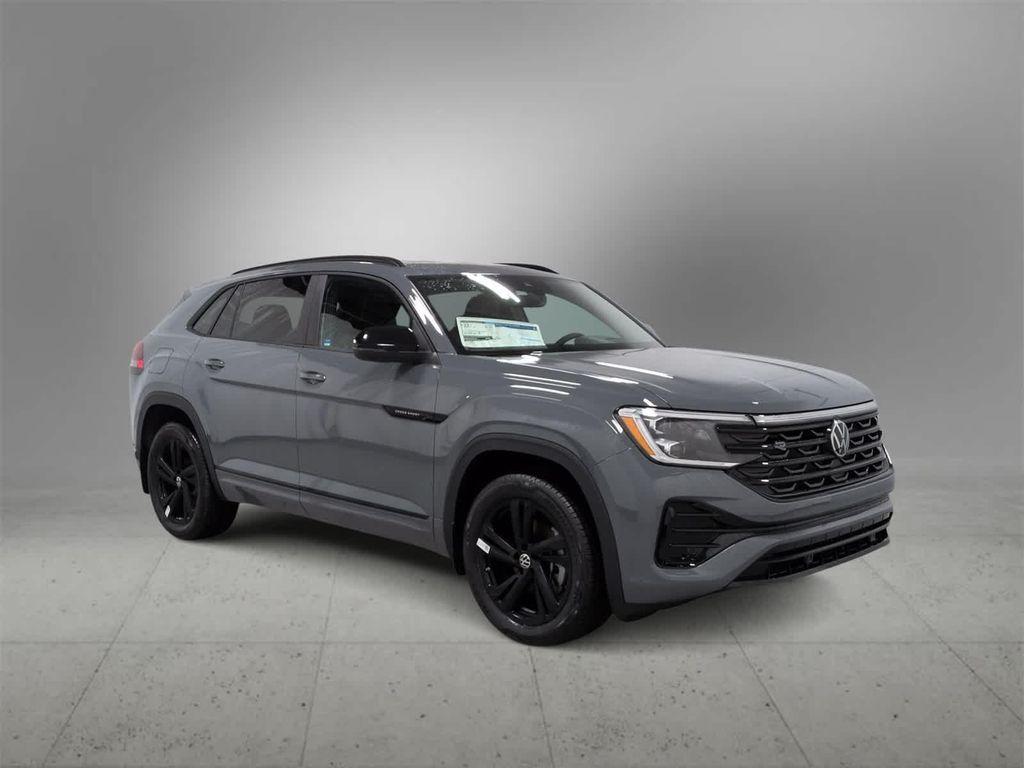 new 2026 Volkswagen Atlas Cross Sport car, priced at $52,181