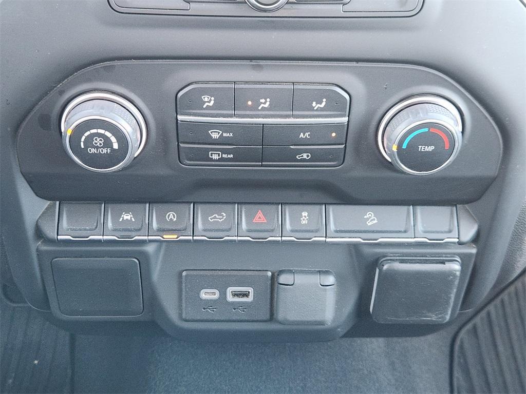 used 2022 Chevrolet Silverado 1500 car, priced at $34,285