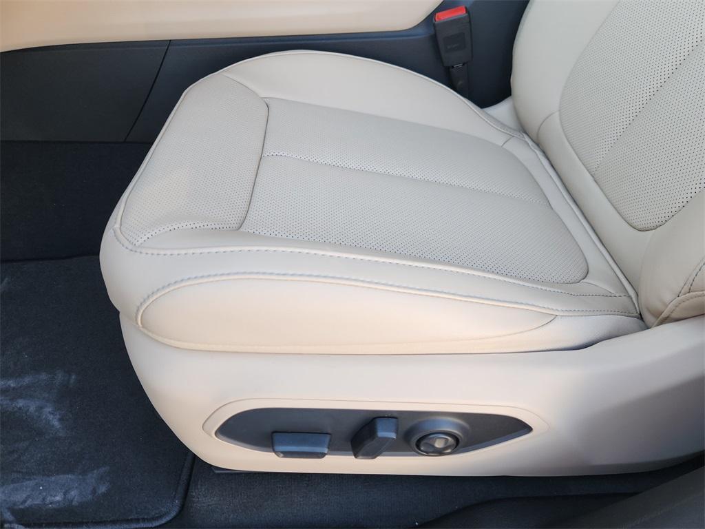 new 2025 Jeep Grand Cherokee L car, priced at $47,647