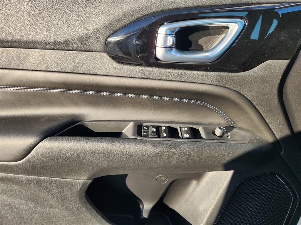 new 2026 Jeep Compass car, priced at $34,176