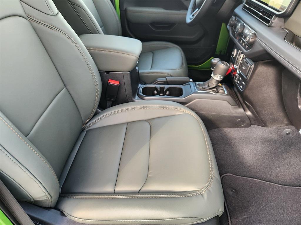 new 2025 Jeep Gladiator car, priced at $51,791