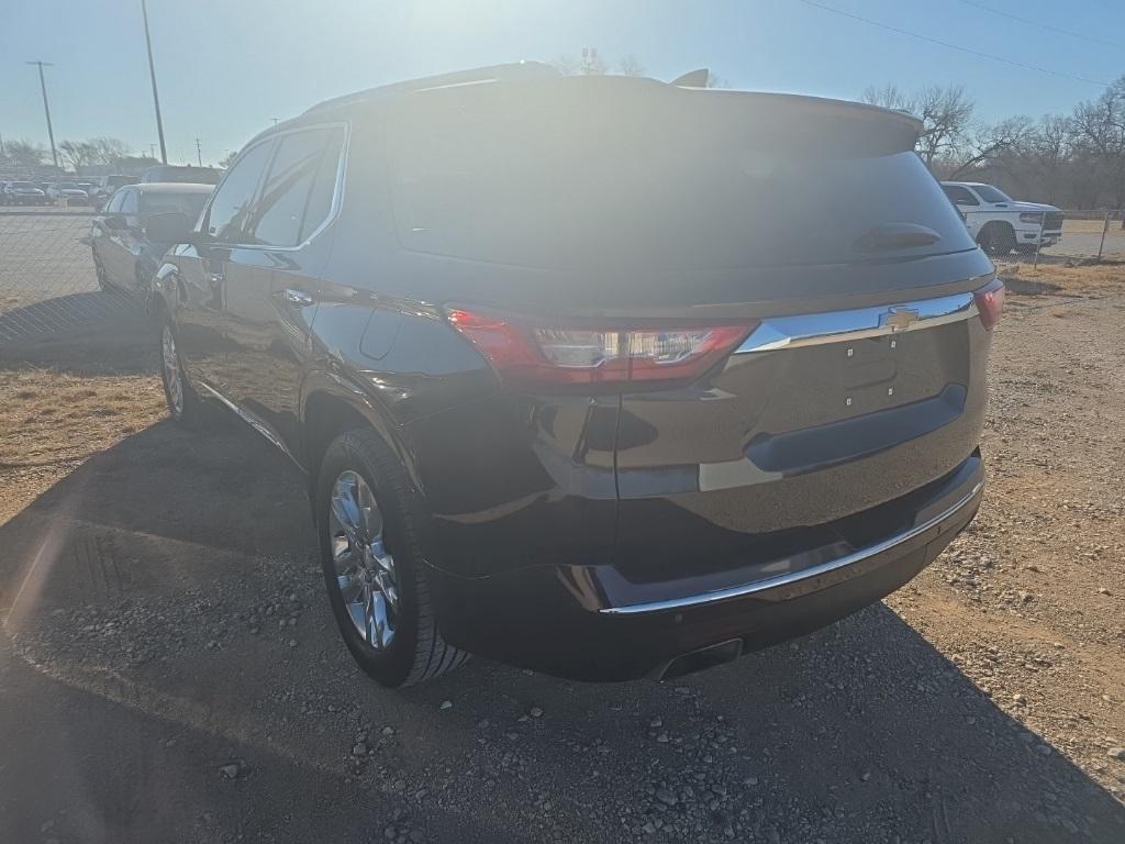 used 2021 Chevrolet Traverse car, priced at $25,723