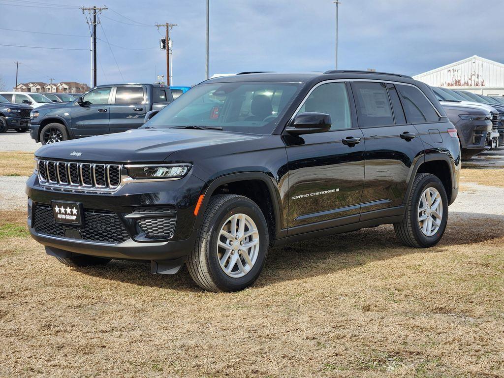 new 2026 Jeep Grand Cherokee car, priced at $43,666
