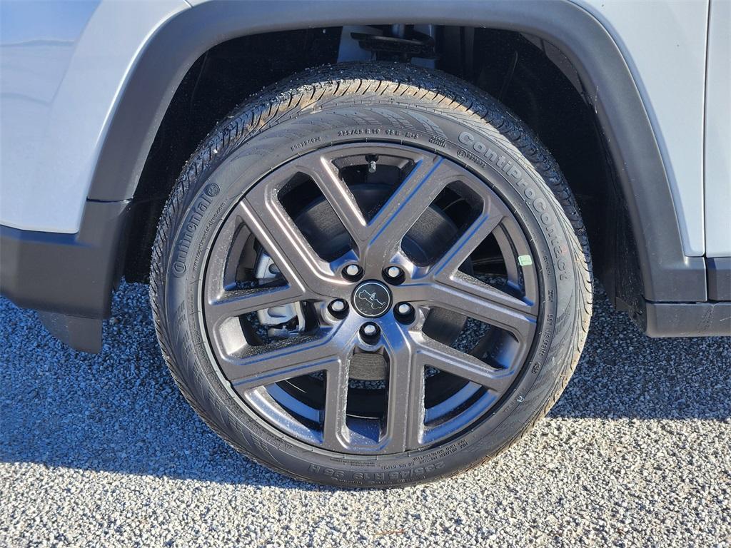 new 2026 Jeep Compass car, priced at $30,455