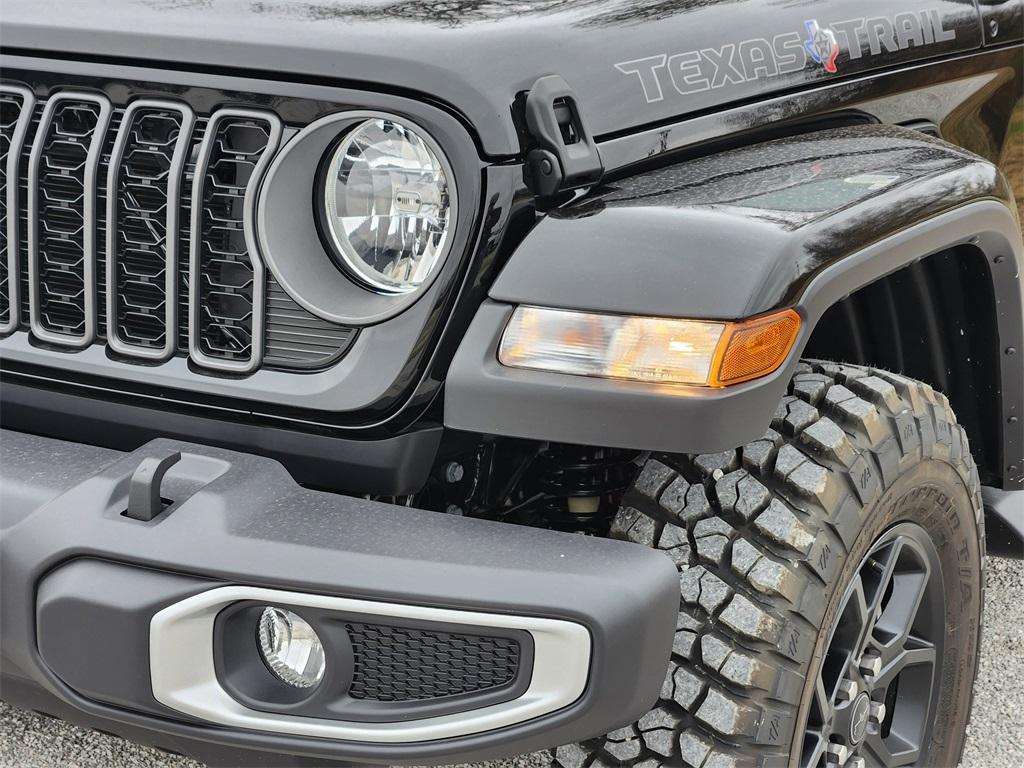 new 2026 Jeep Gladiator car, priced at $50,207