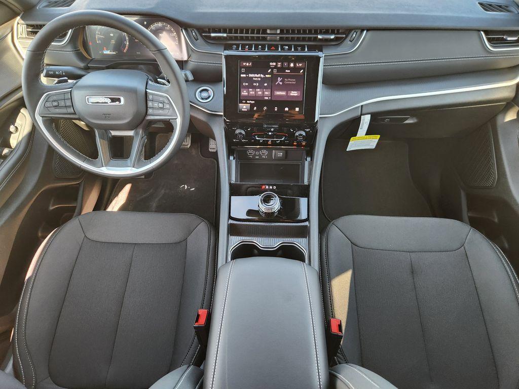 new 2026 Jeep Grand Cherokee car, priced at $38,873