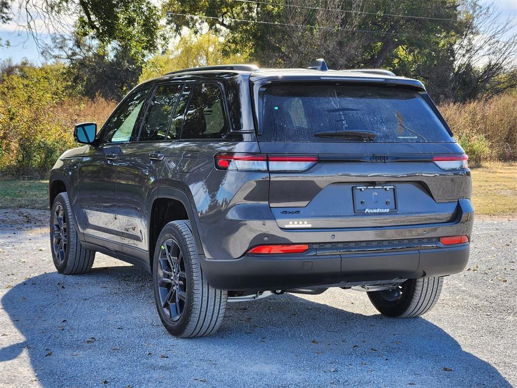 new 2025 Jeep Grand Cherokee car, priced at $45,839