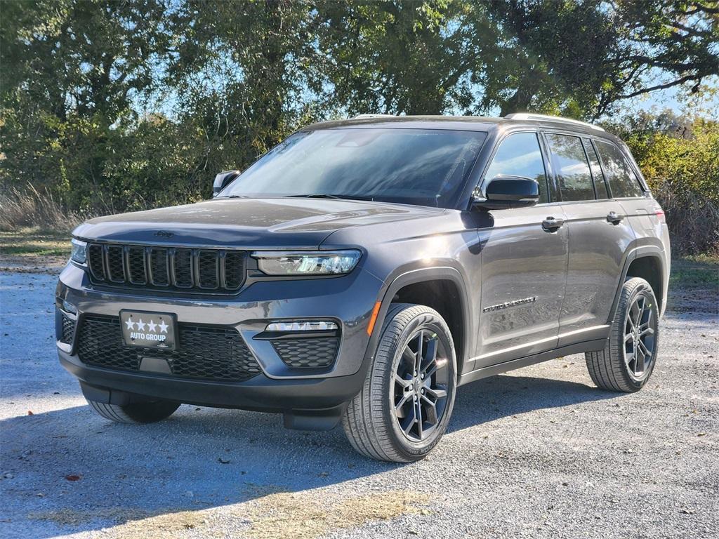 new 2025 Jeep Grand Cherokee car, priced at $45,839