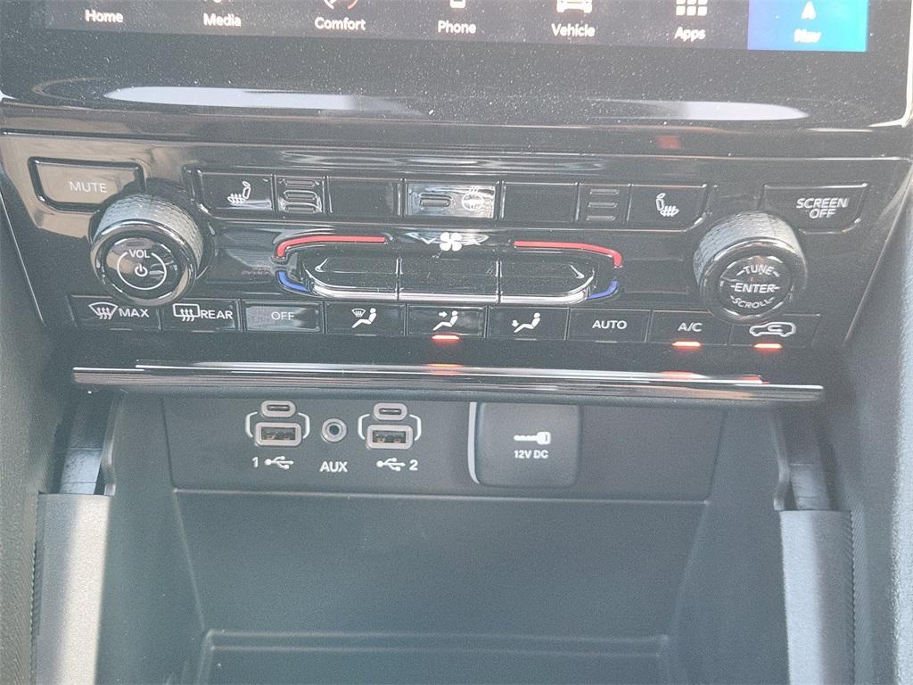 new 2025 Jeep Grand Cherokee car, priced at $45,839