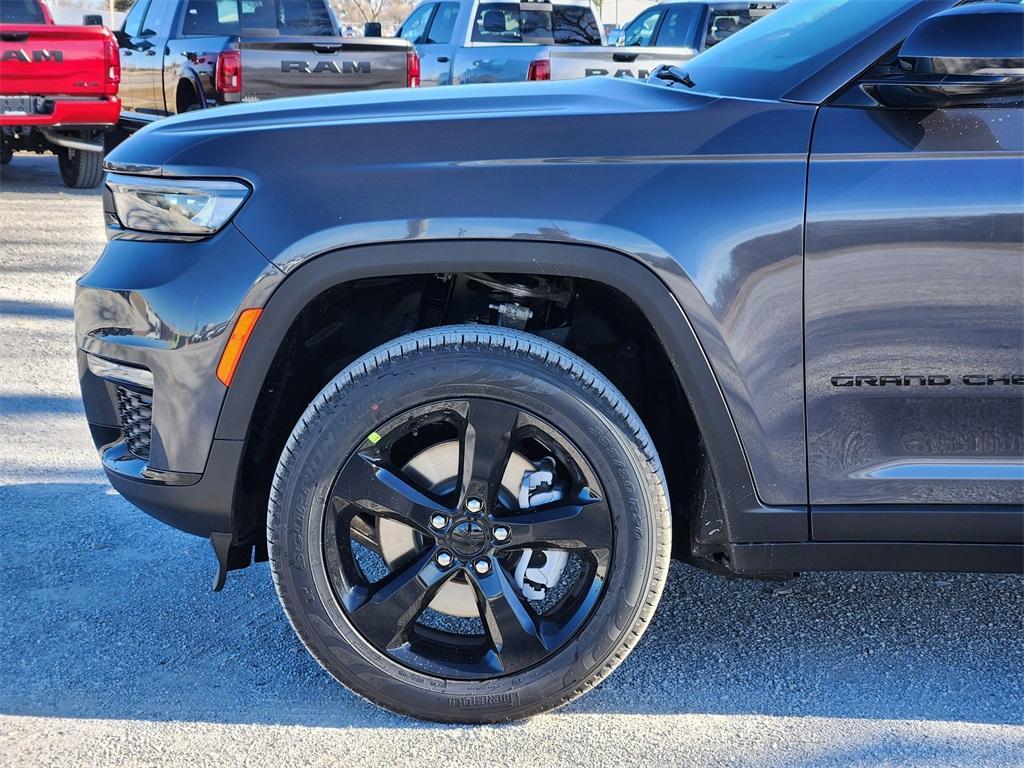 new 2025 Jeep Grand Cherokee L car, priced at $50,335