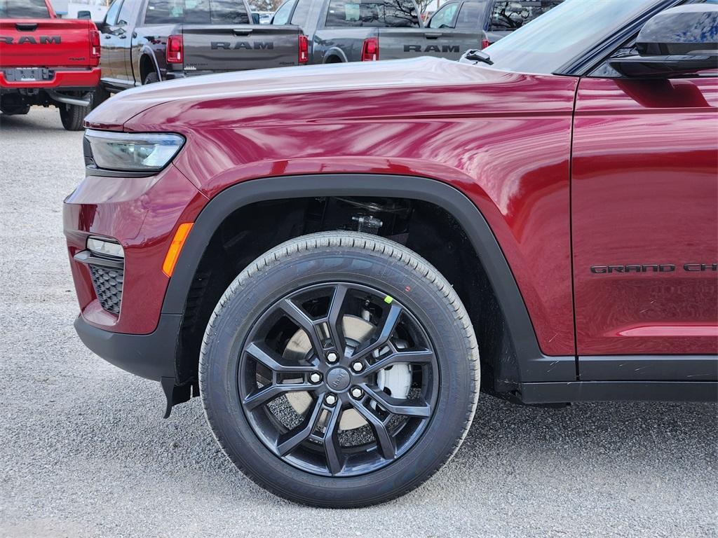 new 2025 Jeep Grand Cherokee car, priced at $46,814