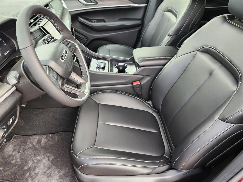 new 2025 Jeep Grand Cherokee car, priced at $46,814