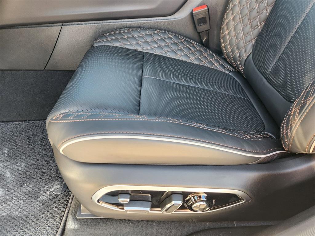 new 2026 Jeep Grand Cherokee car, priced at $64,185