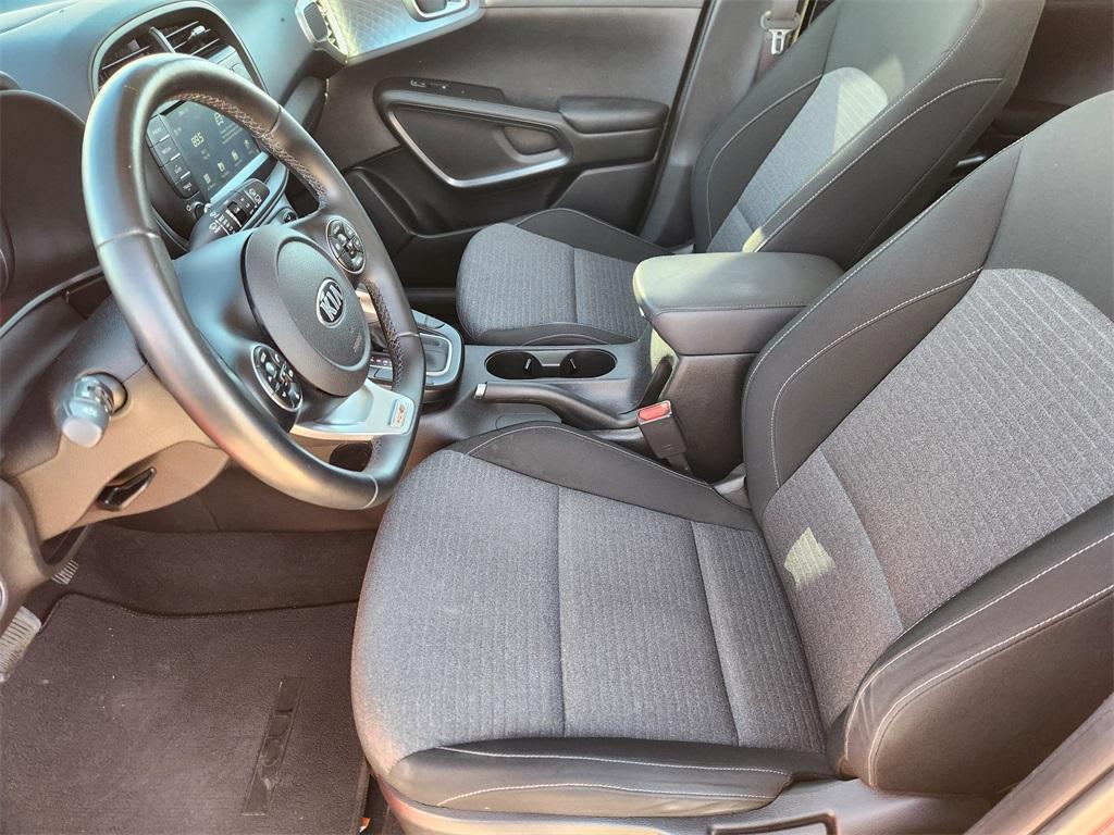 used 2021 Kia Soul car, priced at $16,994