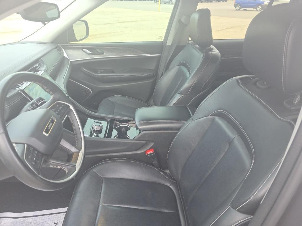 used 2022 Jeep Grand Cherokee car, priced at $27,445