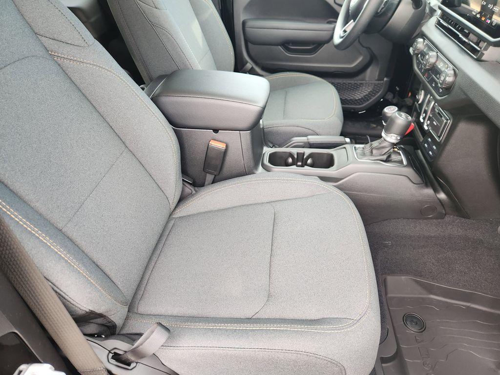 new 2026 Jeep Wrangler car, priced at $40,714