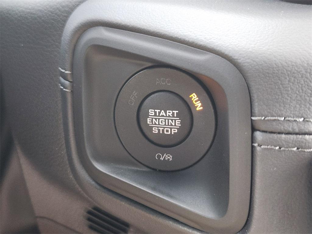 new 2026 Jeep Gladiator car, priced at $58,653