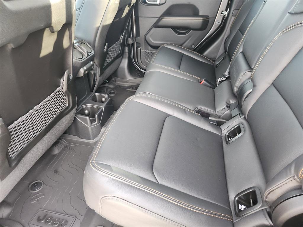 new 2026 Jeep Gladiator car, priced at $48,736