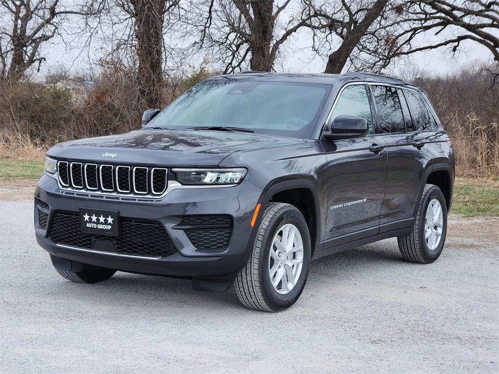 new 2026 Jeep Grand Cherokee car, priced at $44,080